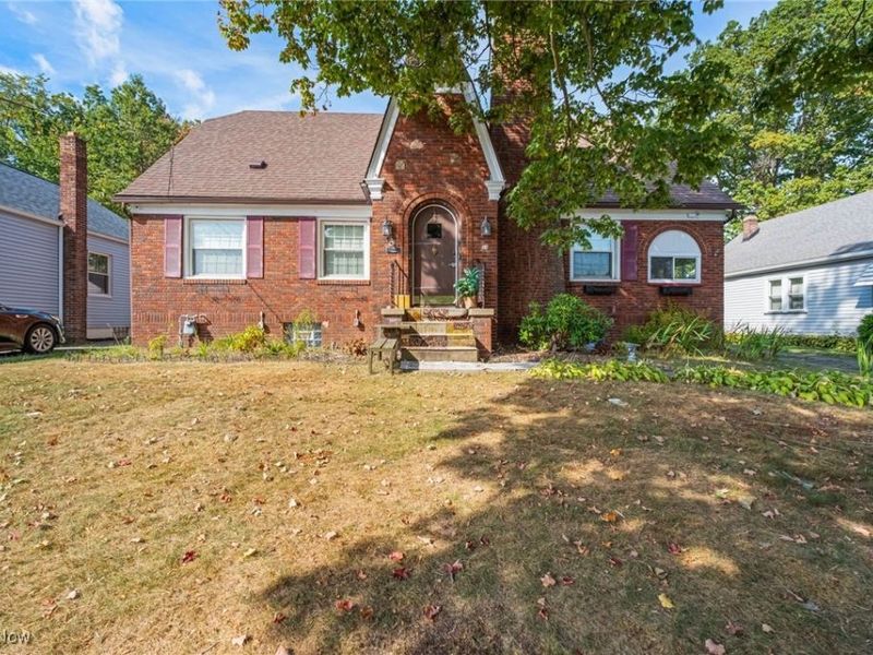 28 Terrace Drive, Youngstown, OH 44512 Photo 1