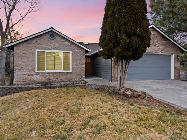 63673 Boyd Acres Road, Bend, OR 97701