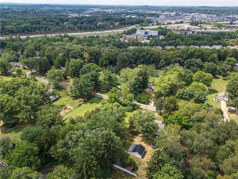 Elberta Avenue SW, Canton, OH 44709 Photo 9