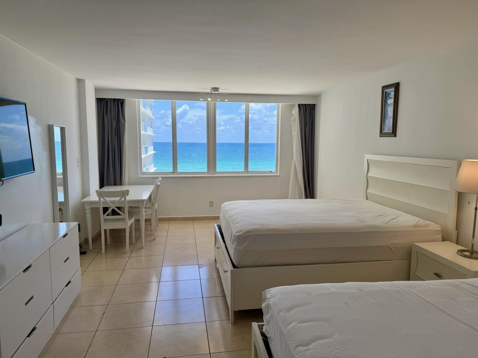 19201 Collins Avenue, Unit 448, Sunny Isles Beach, FL 33160 Photo