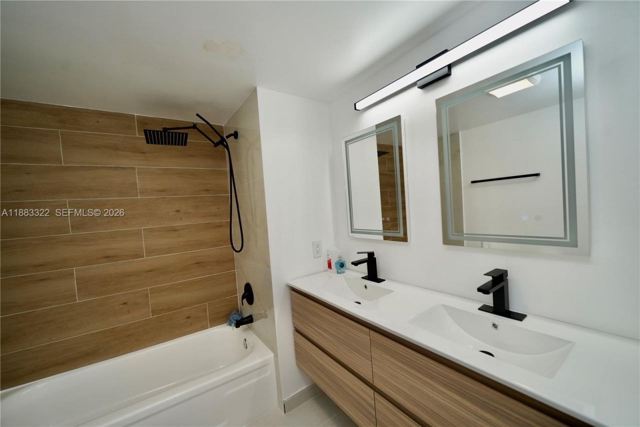 2551 Aragon Blvd, Unit 310, Sunrise, FL 33322 Photo