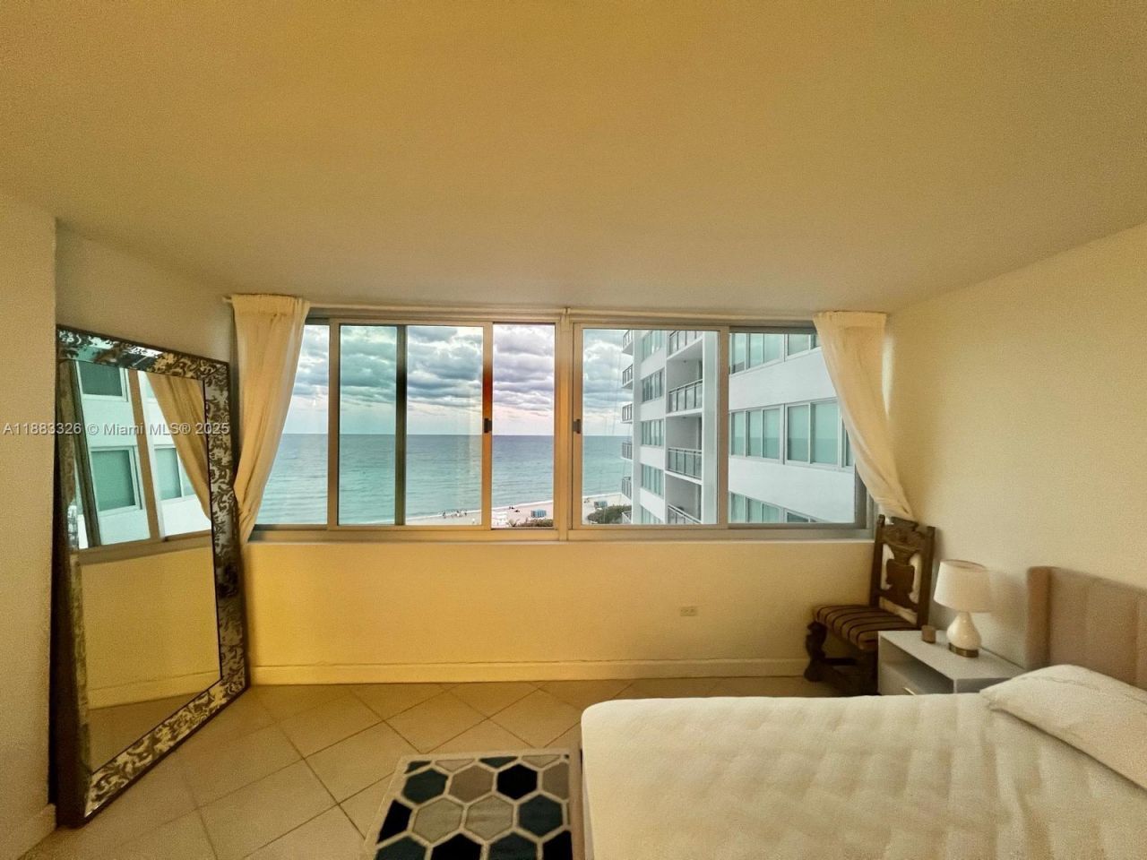 7135 Collins Ave, Unit 702, Miami Beach, FL 33141 Photo