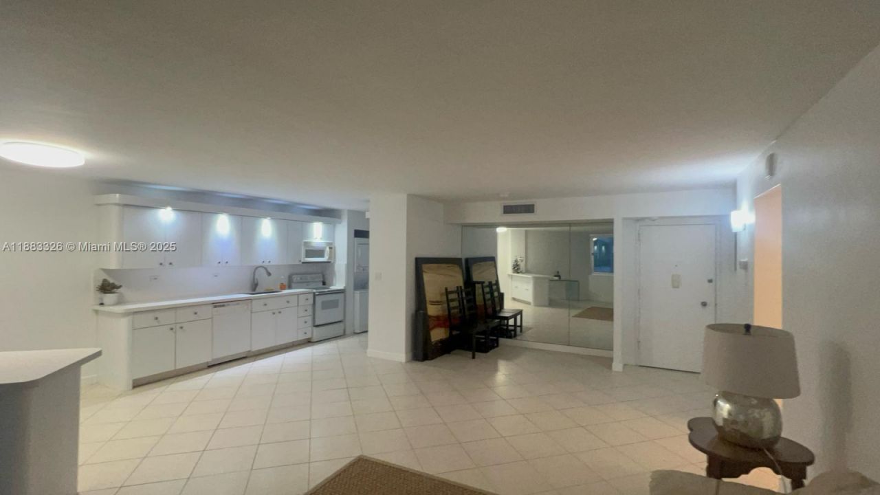 7135 Collins Ave, Unit 702, Miami Beach, FL 33141 Photo