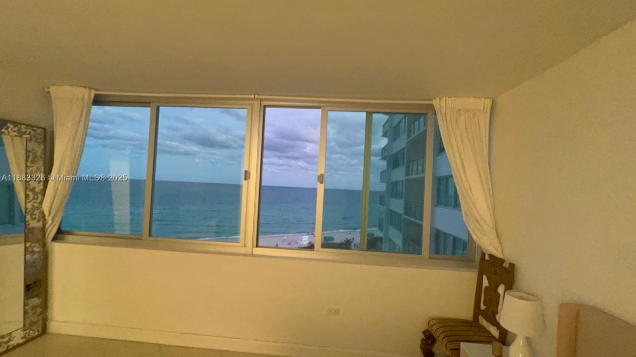 7135 Collins Ave, Unit 702, Miami Beach, FL 33141 Photo