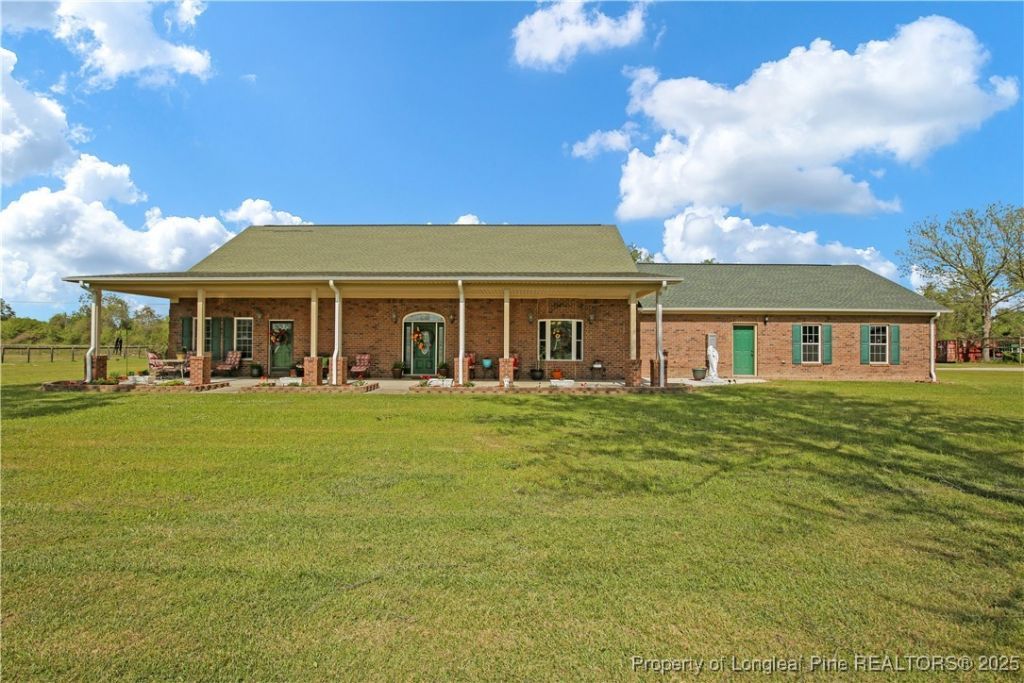 464 Shand Drive, Pembroke, NC 28372 Main Photo