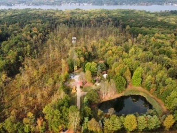 1990 N Pricetown Road, Diamond, OH 44412