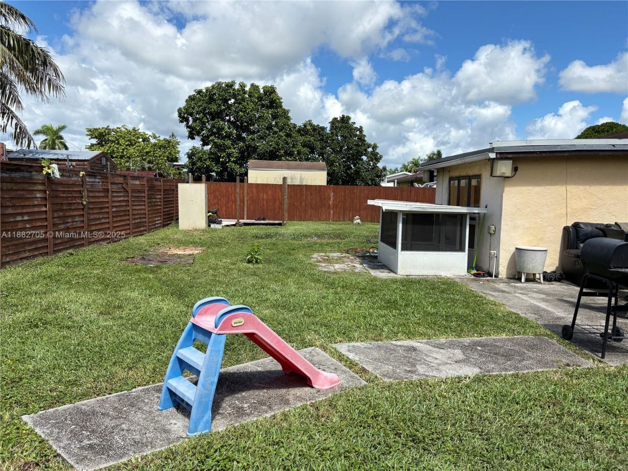 548 SW 16th Ter, Homestead, FL 33030 Photo