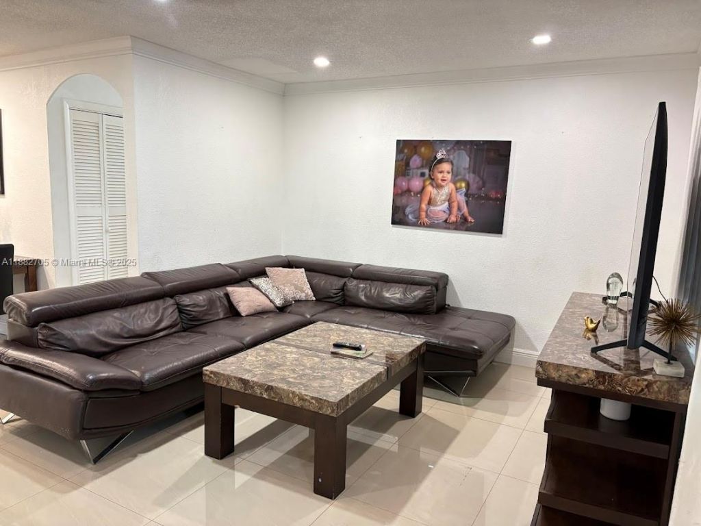 548 SW 16th Ter, Homestead, FL 33030 Photo