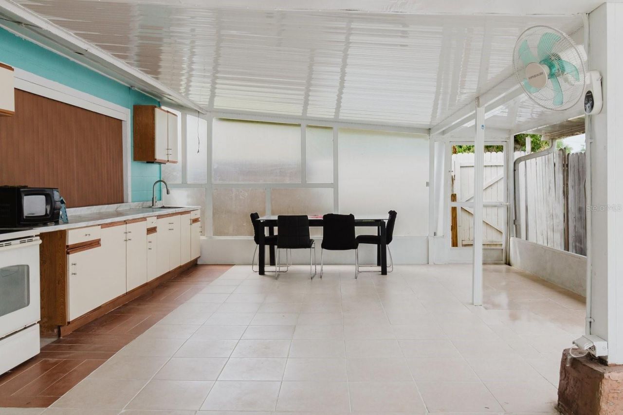 7200 8th Street N, Saint Petersburg, FL 33702 Photo