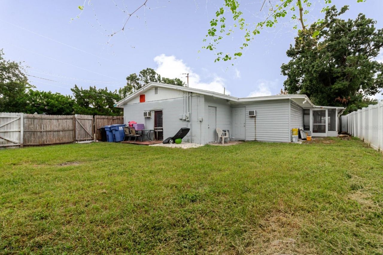 7200 8th Street N, Saint Petersburg, FL 33702 Photo