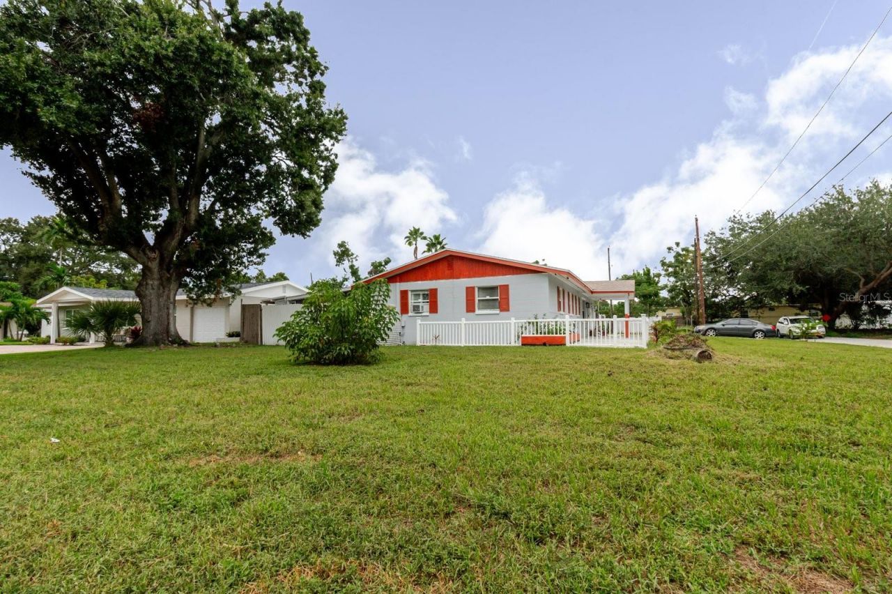 7200 8th Street N, Saint Petersburg, FL 33702 Photo