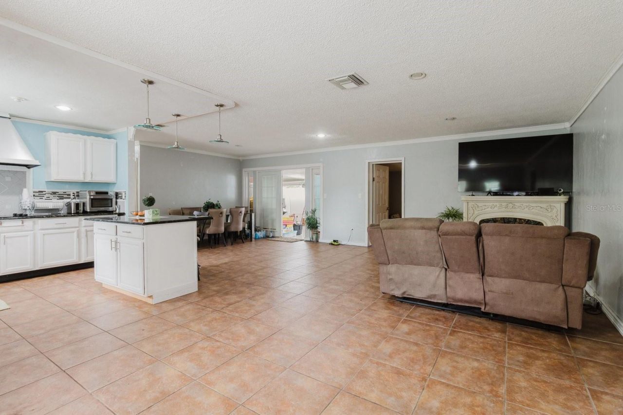 7200 8th Street N, Saint Petersburg, FL 33702 Photo