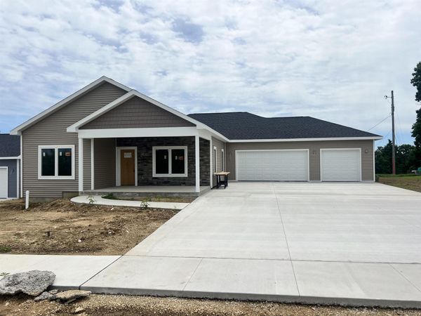 Lot 3 Tiffany Court, Dubuque, IA 52001