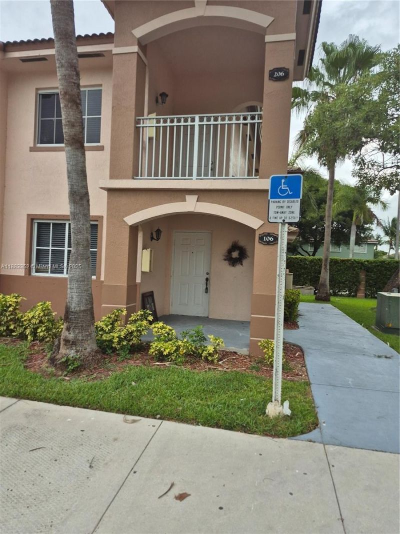2701 SE 12th Pl, Unit 106, Homestead, FL 33035 Photo