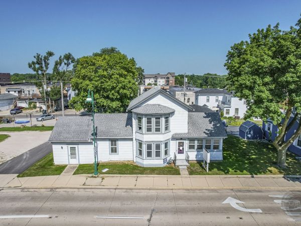 61 S Madison Street, Oswego, IL 60543