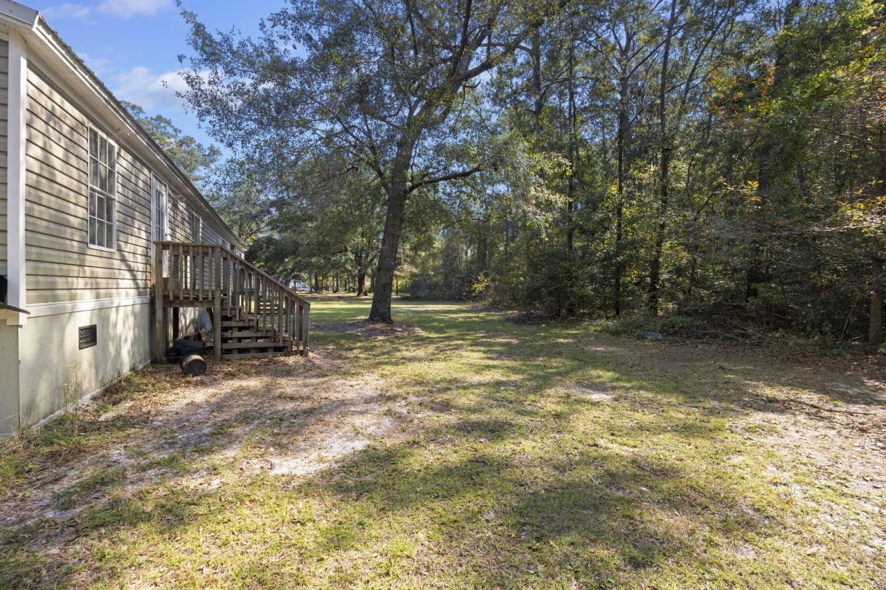 197 Davis Circle Photo 10