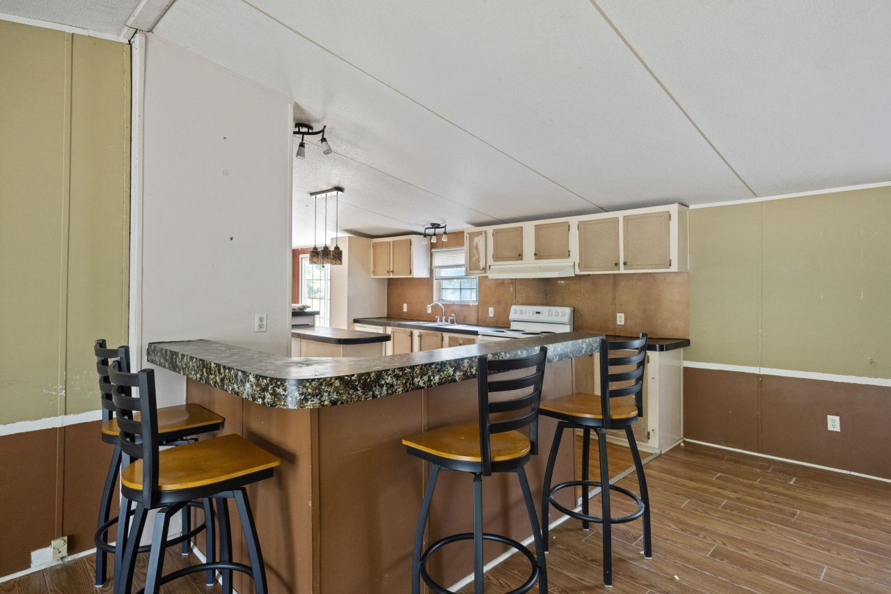 197 Davis Circle Photo 21