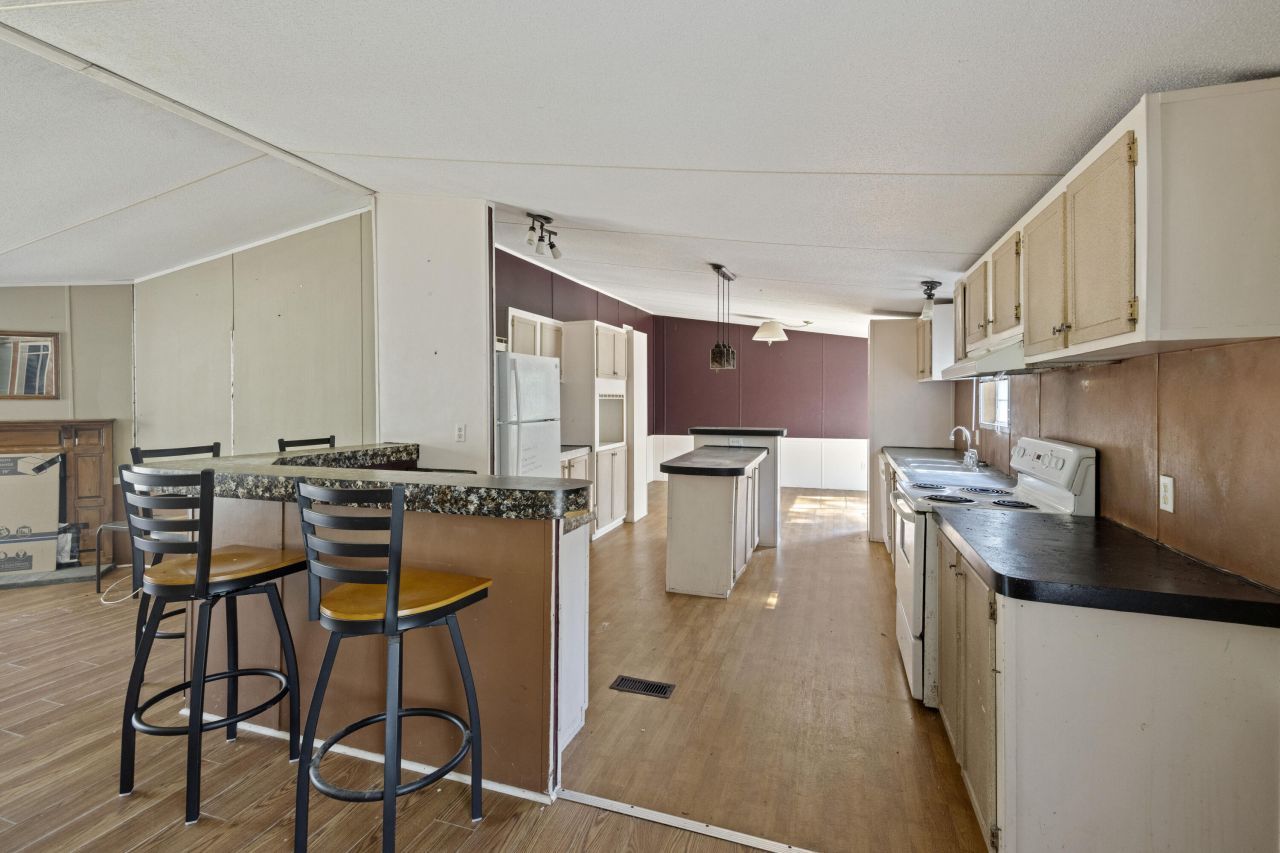 197 Davis Circle Photo 22