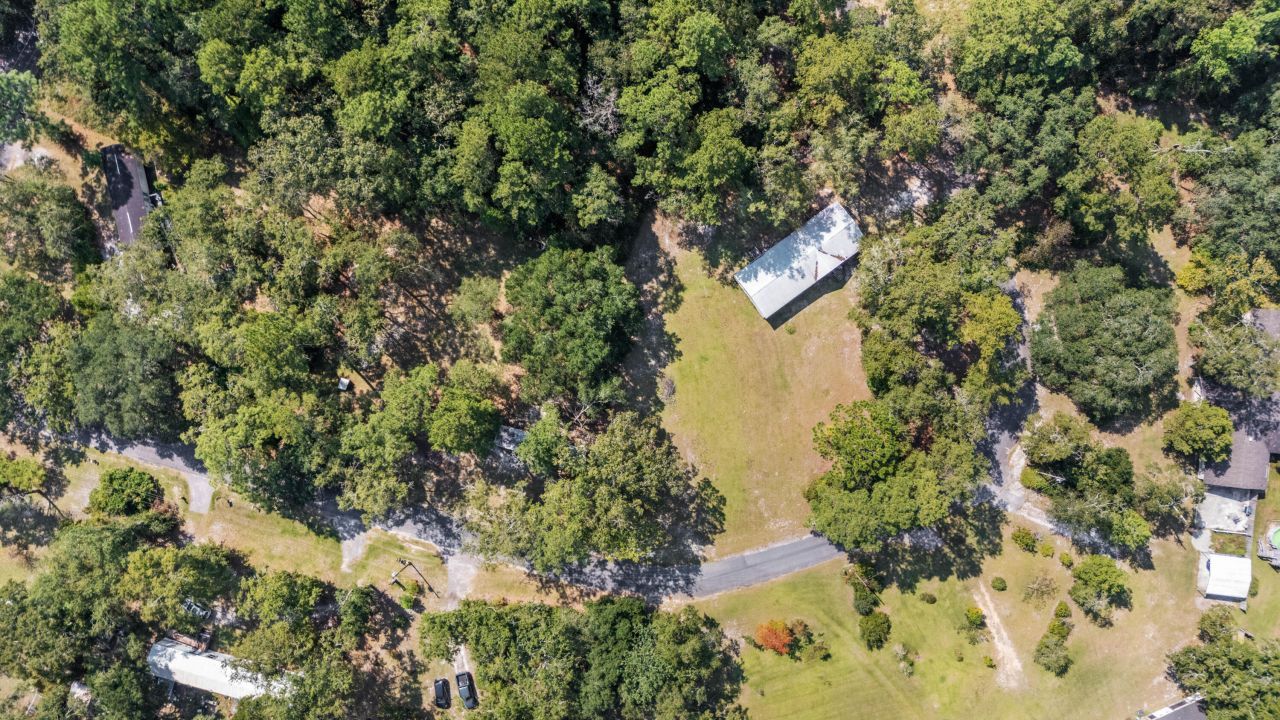 197 Davis Circle Photo 33