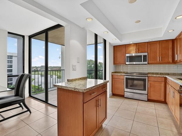 7754 Lakeside Boulevard, Unit 462, Boca Raton, FL 33434