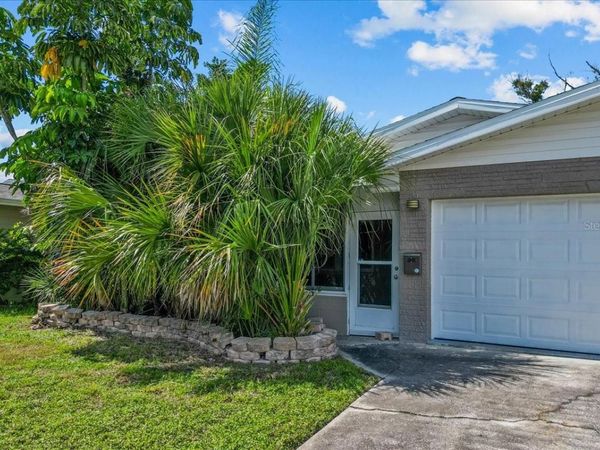 1889 MONTANA AVENUE NE, ST PETERSBURG, FL 33703