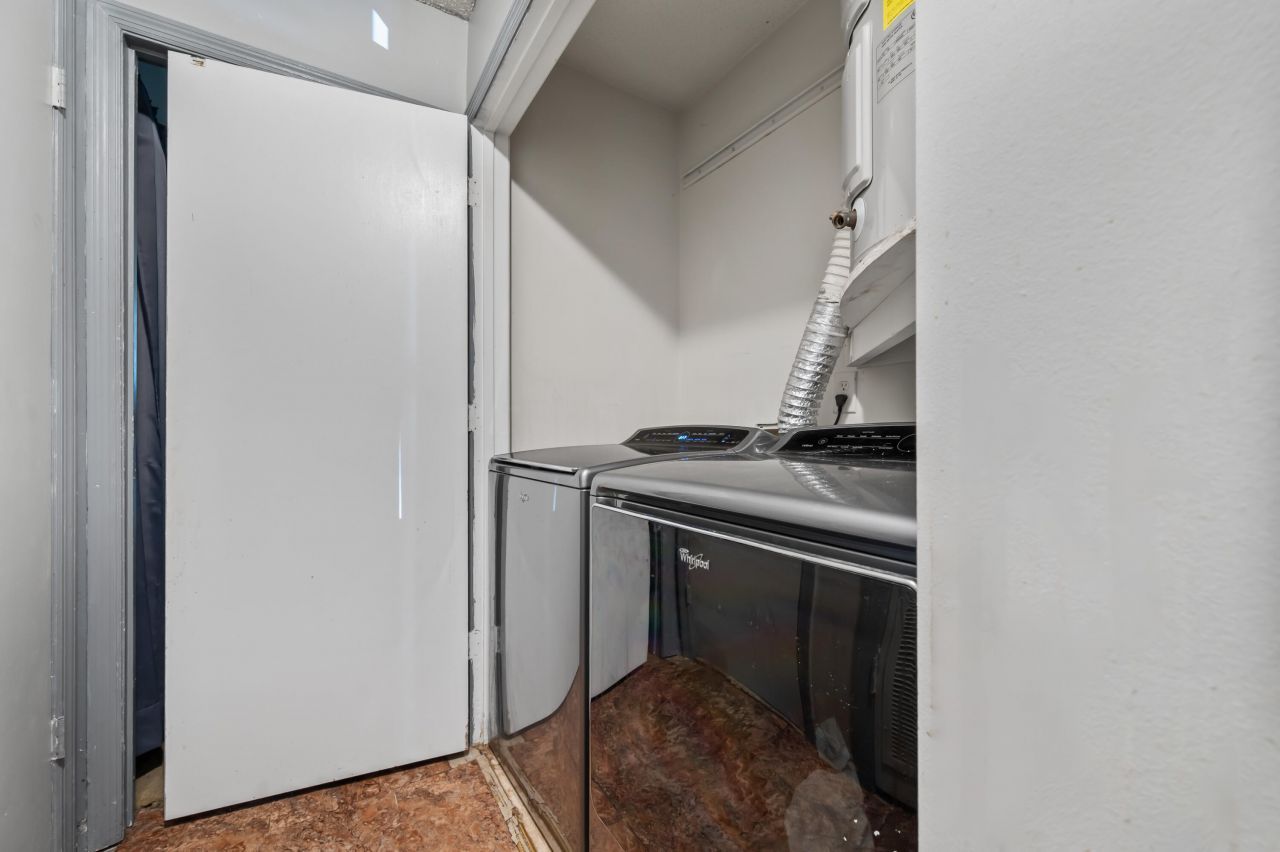 402 Miami Street Photo 10