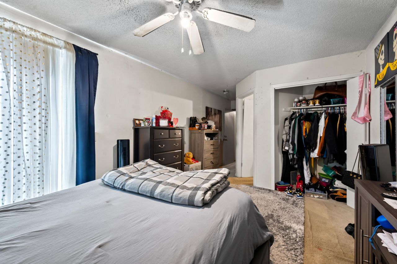 402 Miami Street Photo 12