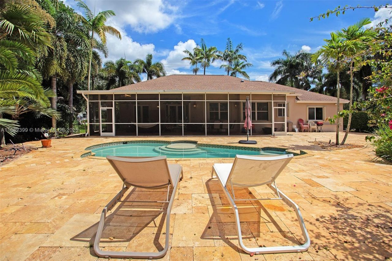 5911 SW 199th Ave, Pembroke Pines, FL 33332 Photo