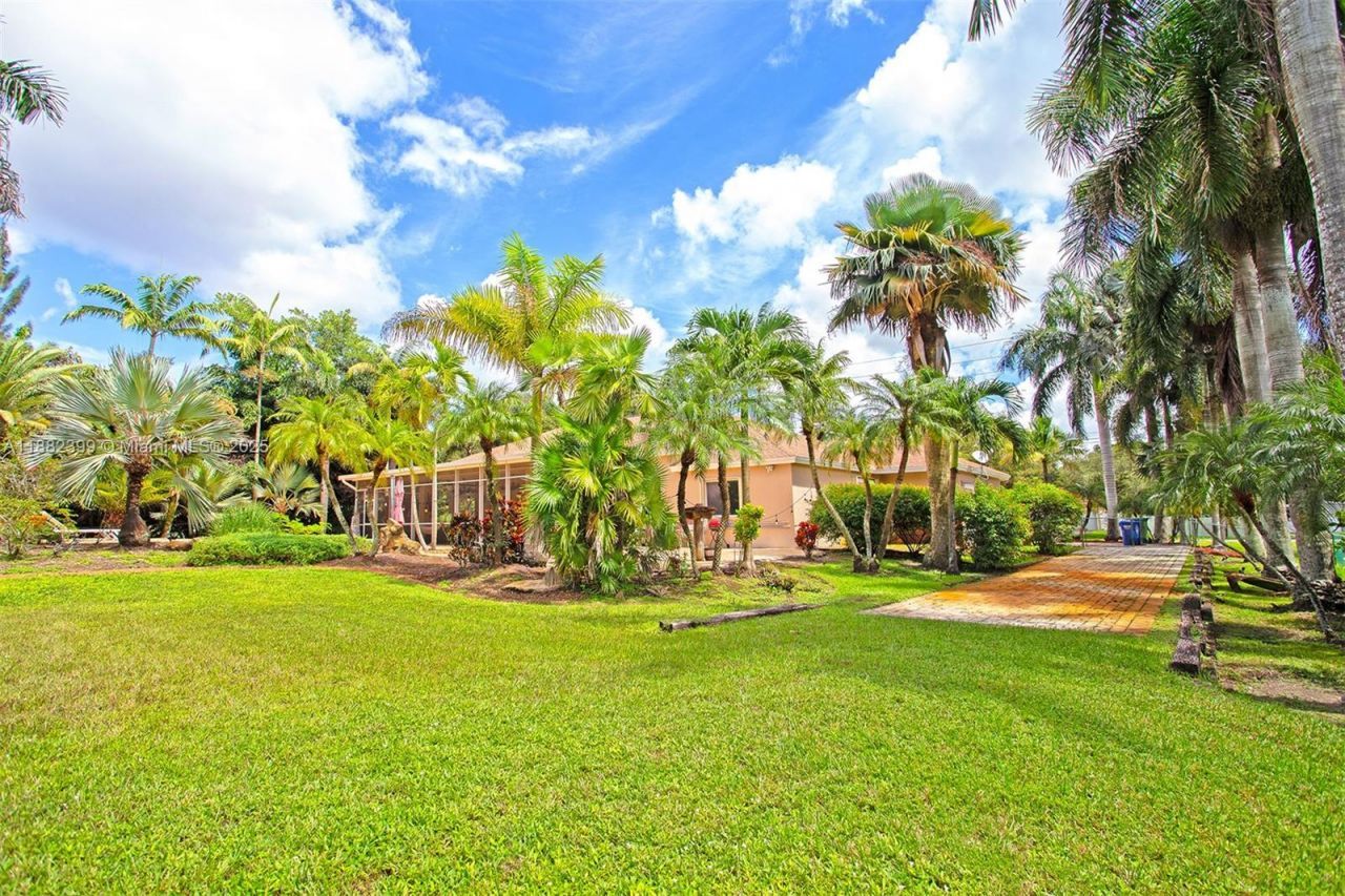 5911 SW 199th Ave, Pembroke Pines, FL 33332 Photo