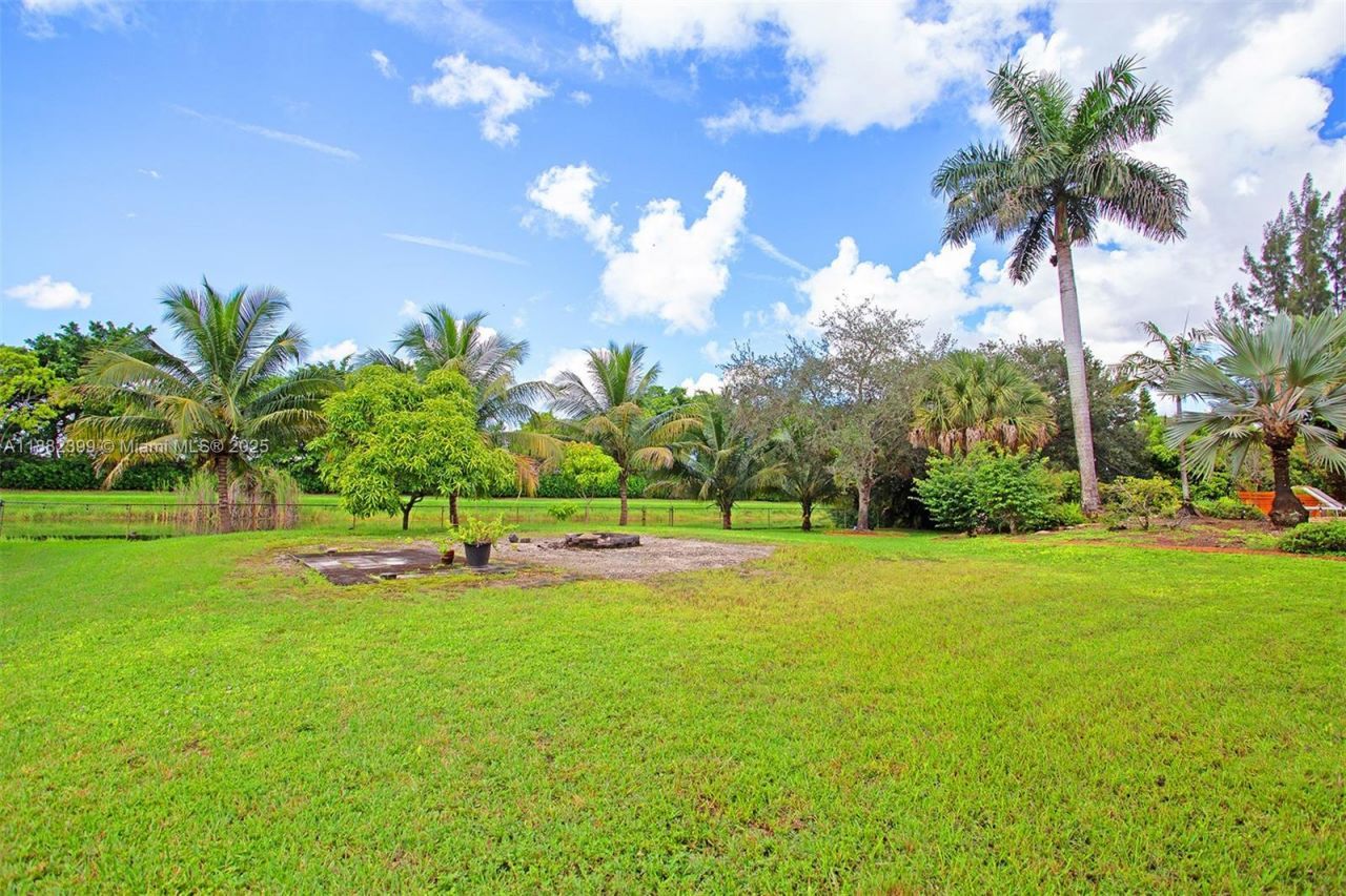 5911 SW 199th Ave, Pembroke Pines, FL 33332 Photo