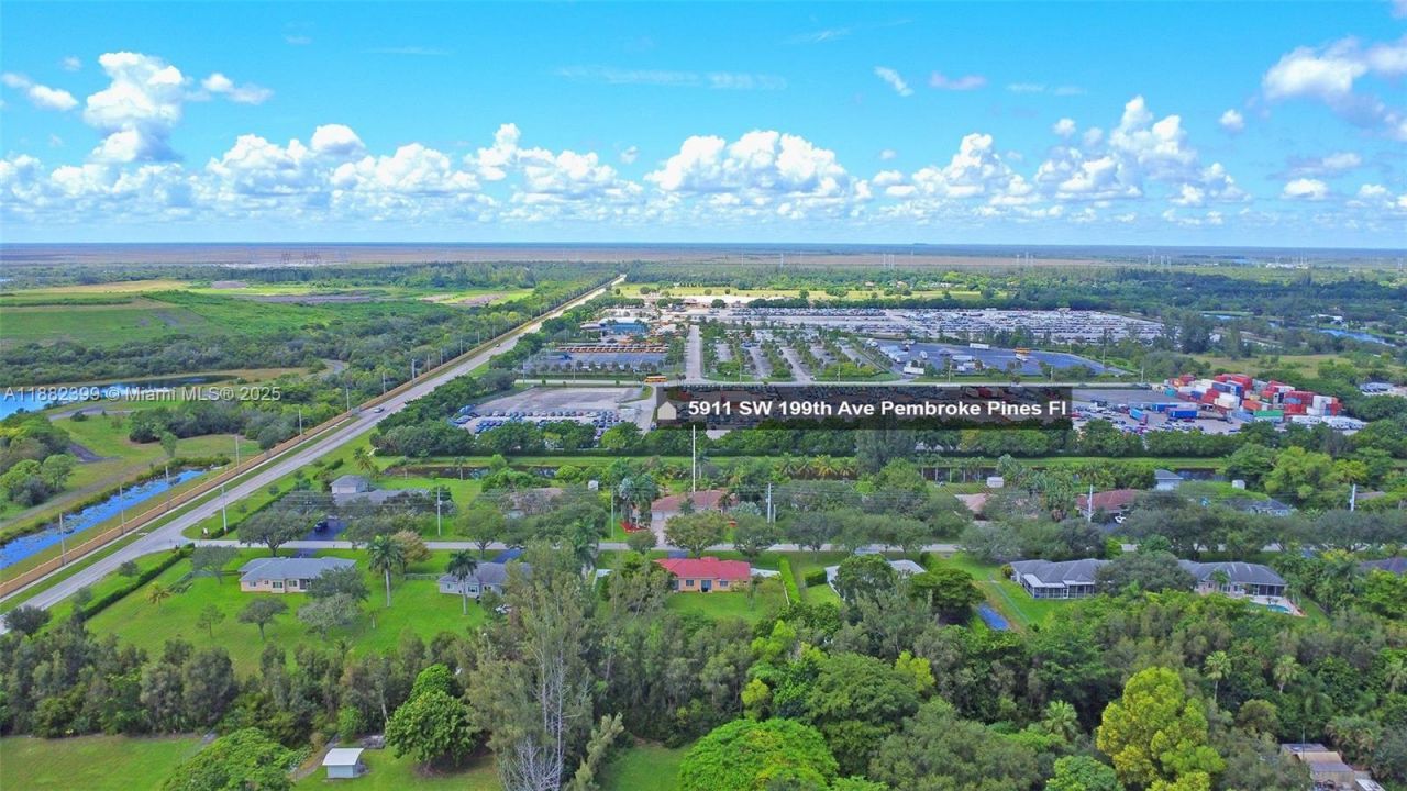 5911 SW 199th Ave, Pembroke Pines, FL 33332 Photo