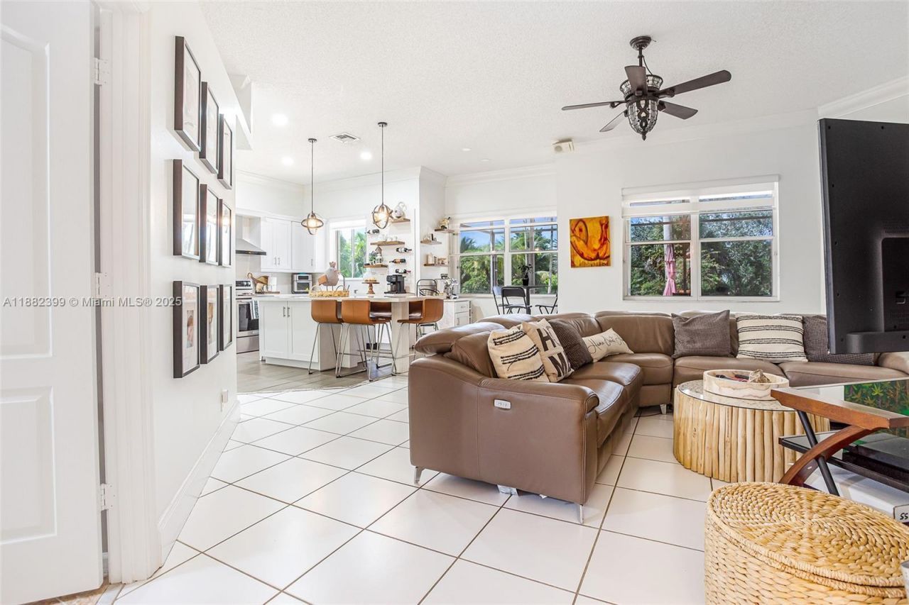 5911 SW 199th Ave, Pembroke Pines, FL 33332 Photo