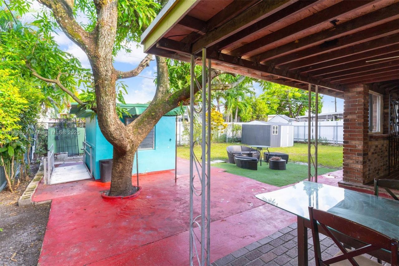 701 Tamiami Canal Rd, Miami, FL 33144 Photo