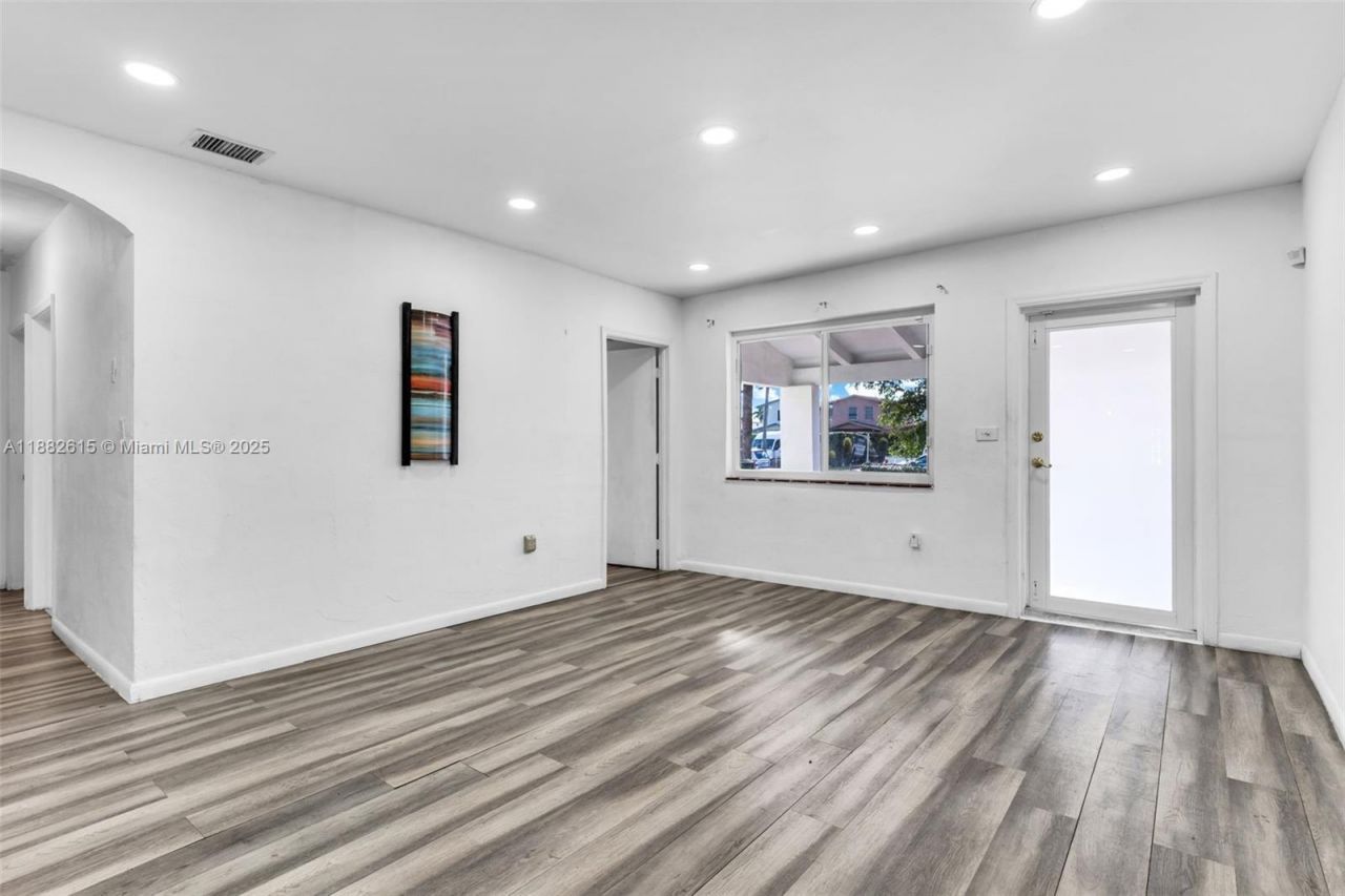 701 Tamiami Canal Rd, Miami, FL 33144 Photo