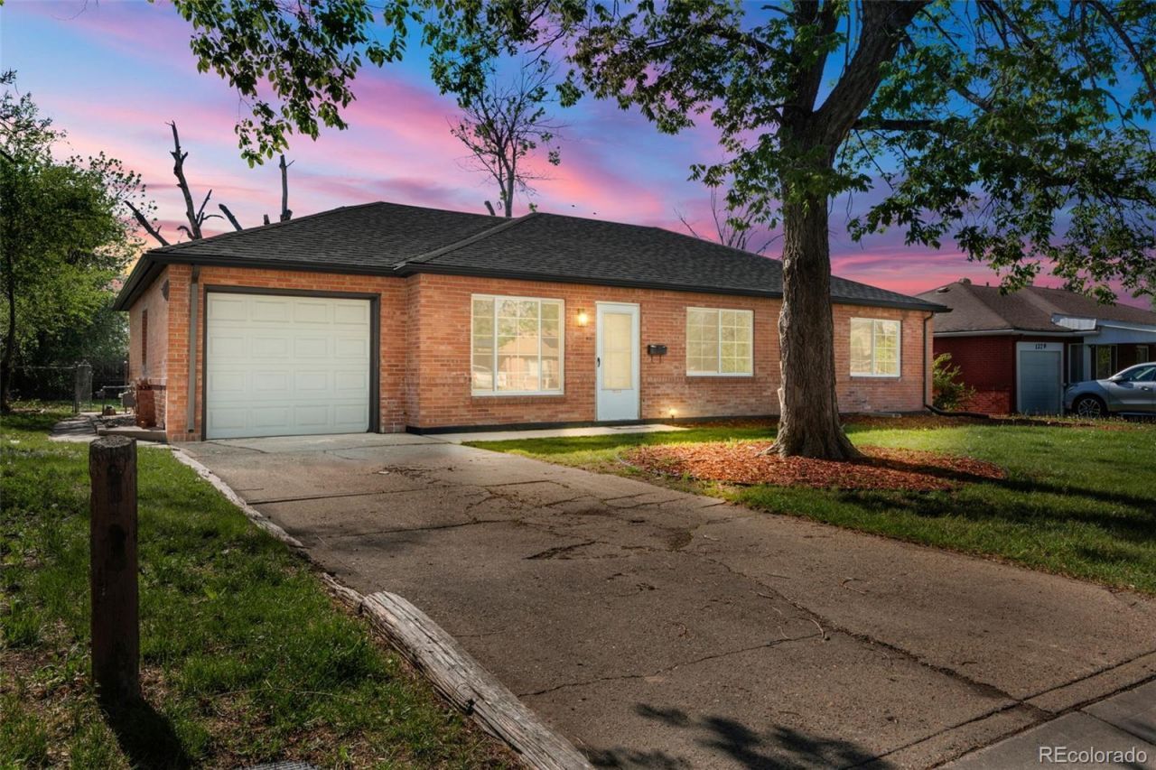 1269 Revere Street, Aurora, CO 80011 Main Photo