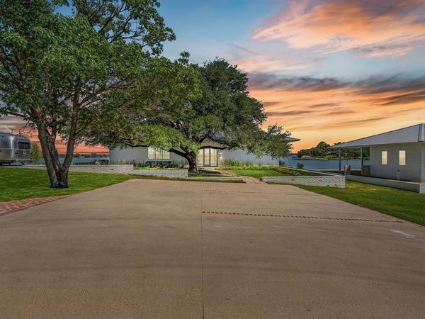 7145 Hickey Road, Azle, TX 76020