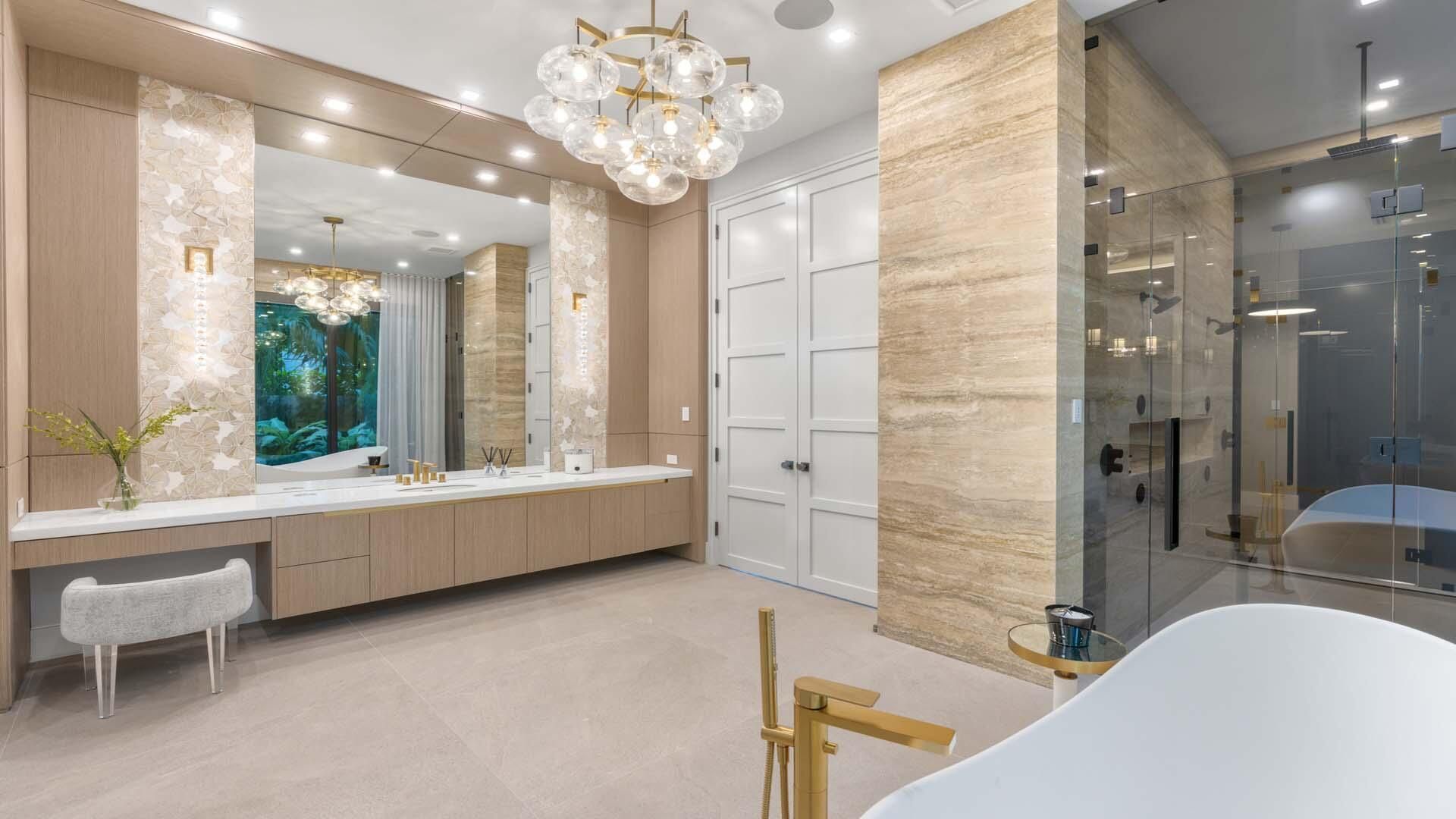 207 W Coconut Palm Road, Boca Raton, FL 33432 Photo