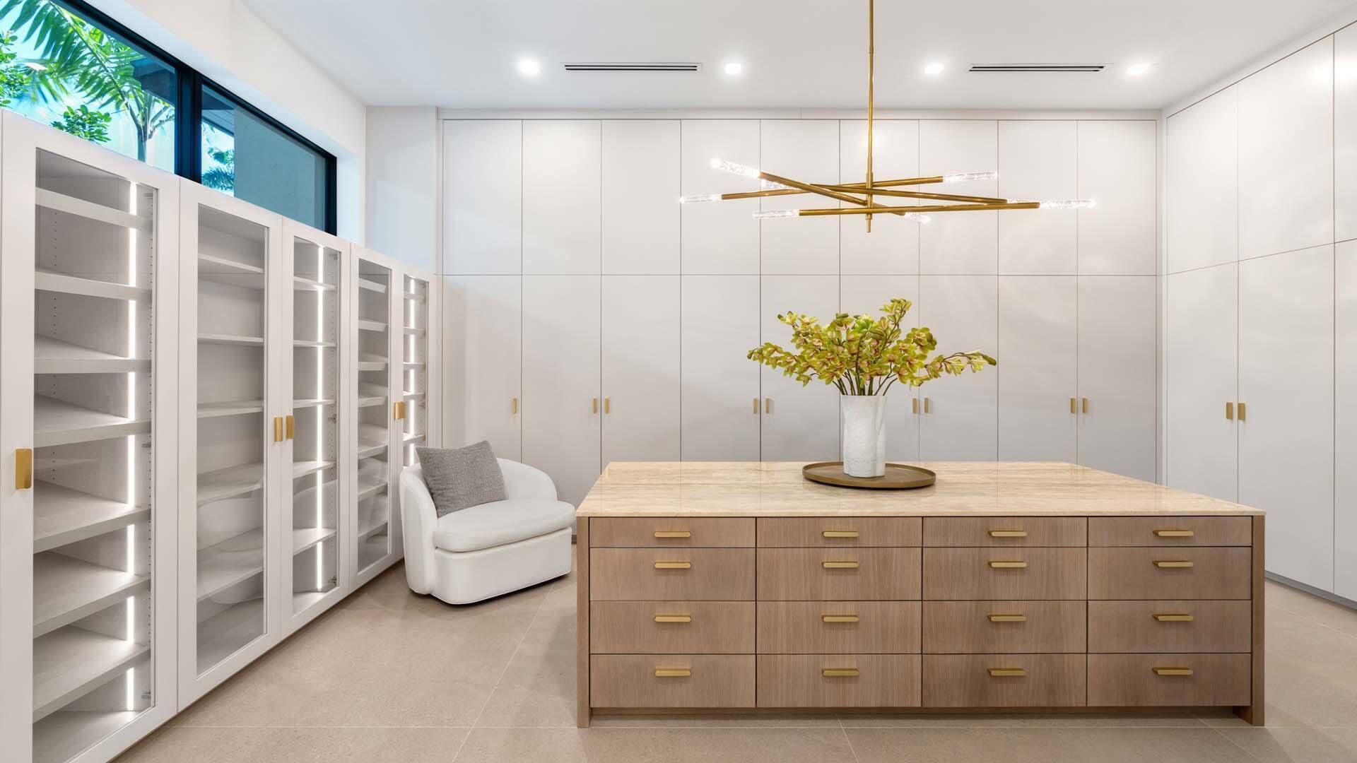 207 W Coconut Palm Road, Boca Raton, FL 33432 Photo