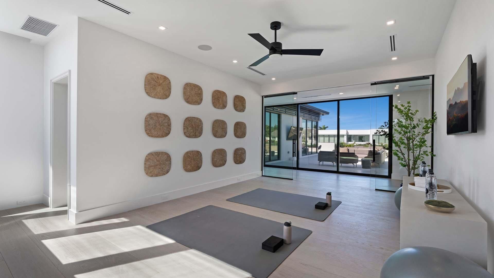 207 W Coconut Palm Road, Boca Raton, FL 33432 Photo