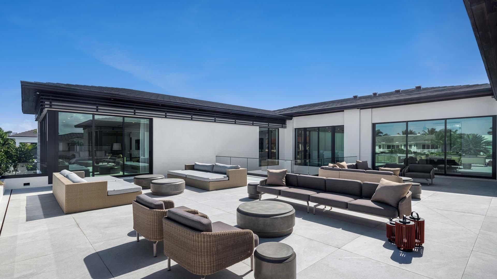 207 W Coconut Palm Road, Boca Raton, FL 33432 Photo