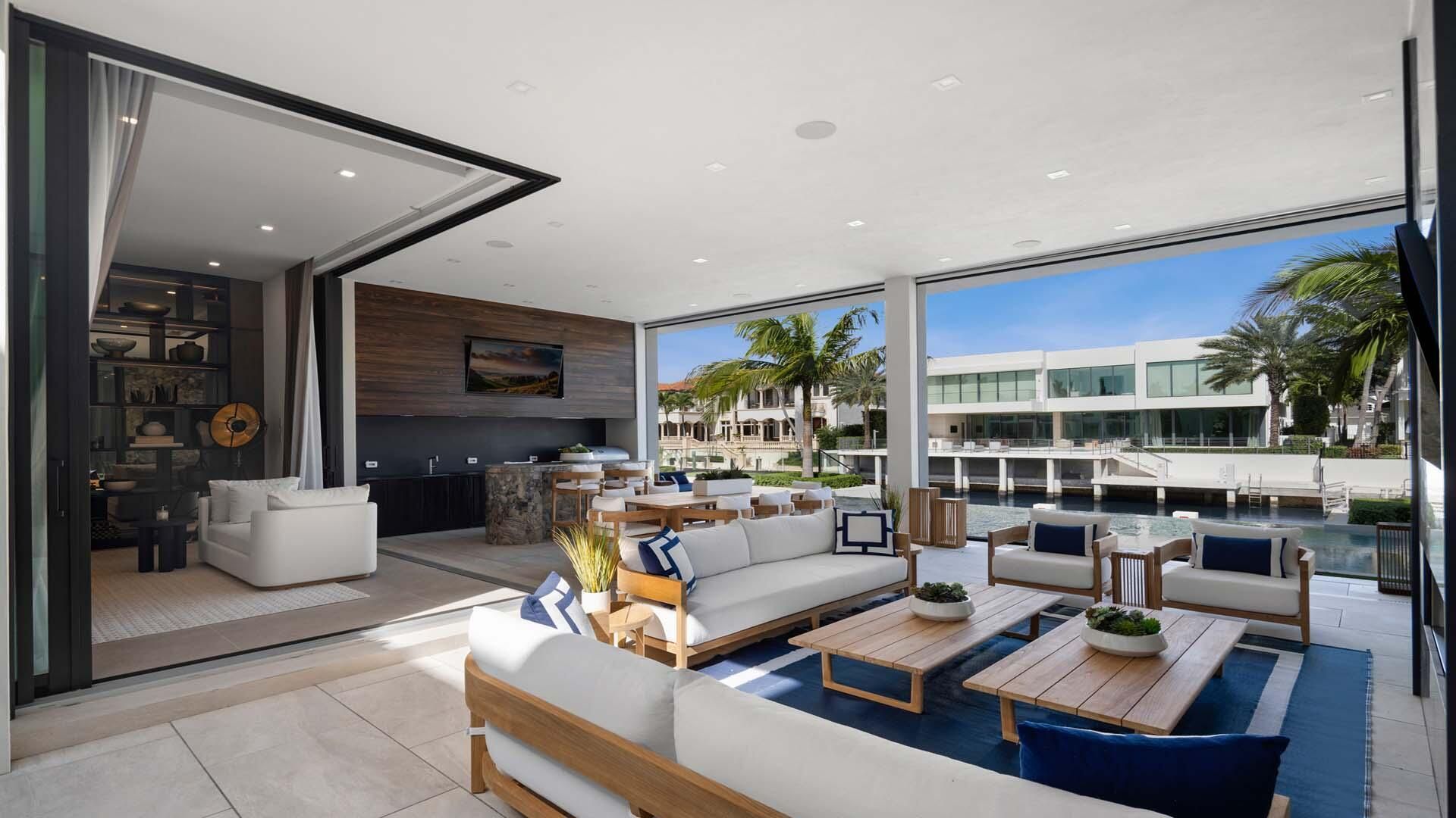 207 W Coconut Palm Road, Boca Raton, FL 33432 Photo