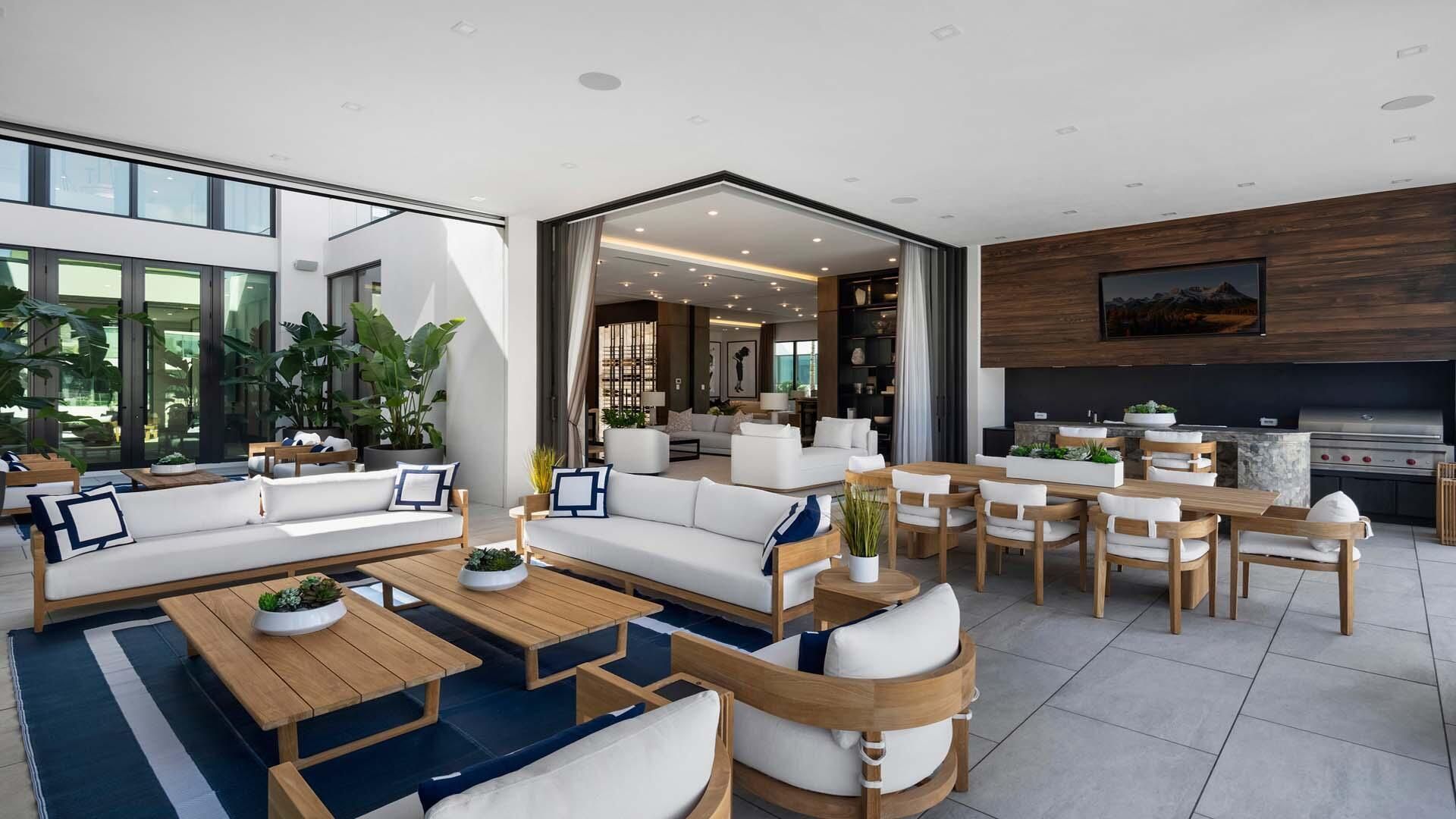 207 W Coconut Palm Road, Boca Raton, FL 33432 Photo