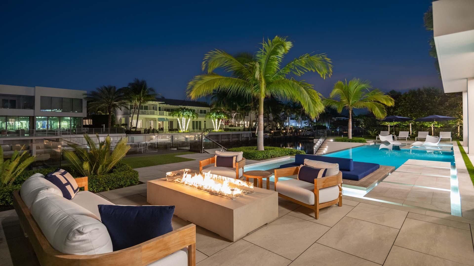 207 W Coconut Palm Road, Boca Raton, FL 33432 Photo