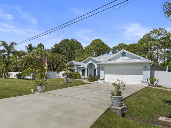 1073 SW Placetas Avenue, Port St. Lucie, FL 34953
