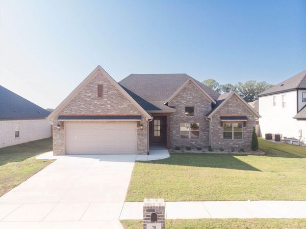 70 Corniche Cove, Maumelle, AR 72113