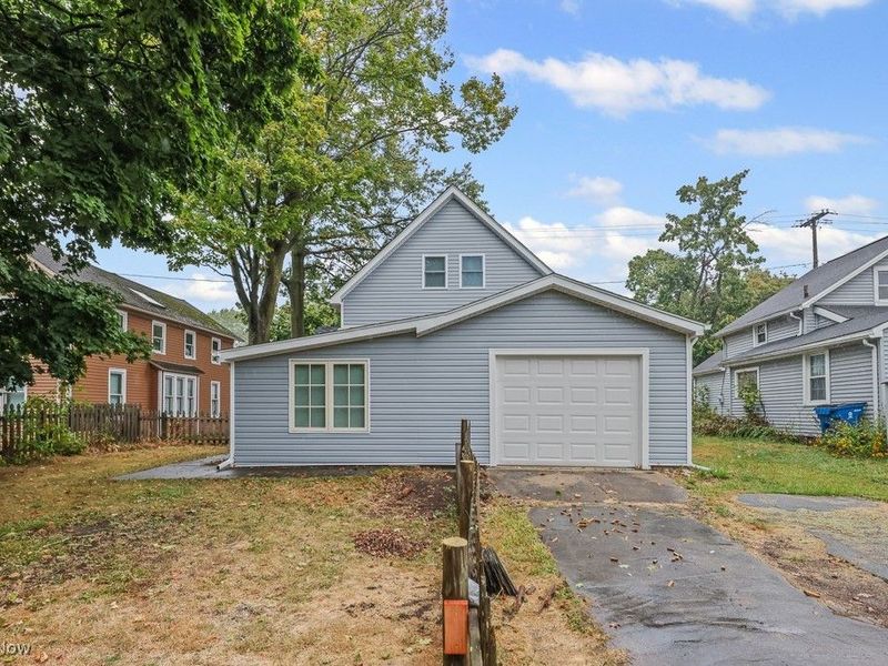 879 E 4th Street, Salem, OH 44460 Photo 2