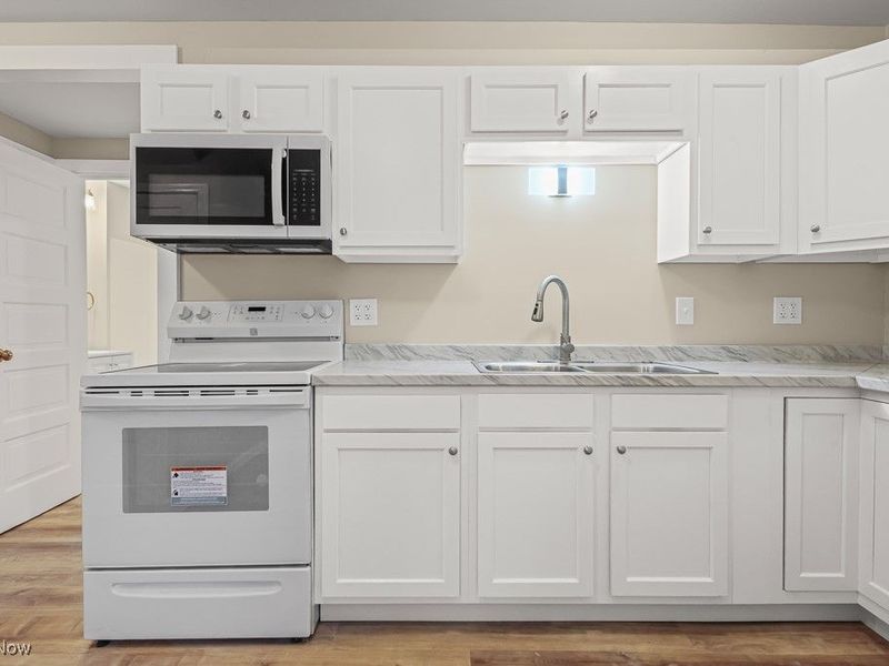 879 E 4th Street, Salem, OH 44460 Photo 5