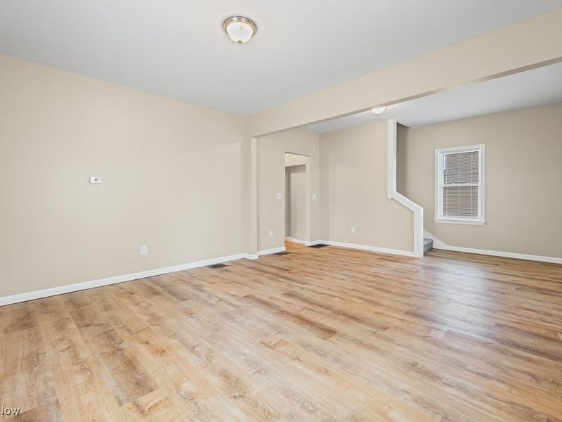 879 E 4th Street, Salem, OH 44460 Photo 7