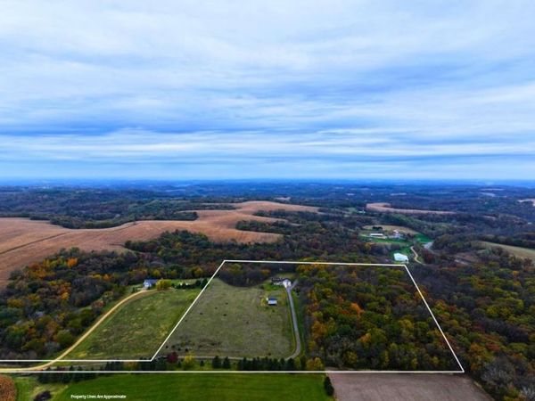 3428 Bluto Boulevard, Mount Horeb, WI 53572