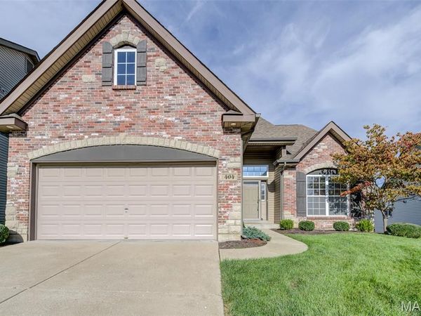 404 Kaliedoscope Lane, St Peters, MO 63376